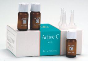 Крем-сыворотка витамин С биостимулятор  Витамин С очень важен для различных функций кожи. Эта микроэмульсия предназначена для ухода за кожей с морщинами, с нарушениями, вызванными свободными радикалами и ультрафиолетовыми лучами, со сниженной выработкой коллагена. ACTIVE C активизирует восстановительные процессы в тканях кожи и защищает ее от ультрафиолетового солнечного излучения.